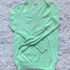 Apple green sweater | perfect for spring | 100% cotton. Loose fit.